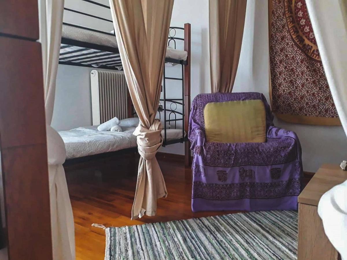 Urban Yoga House Hostel & Retreat ヨアニナ エクステリア 写真