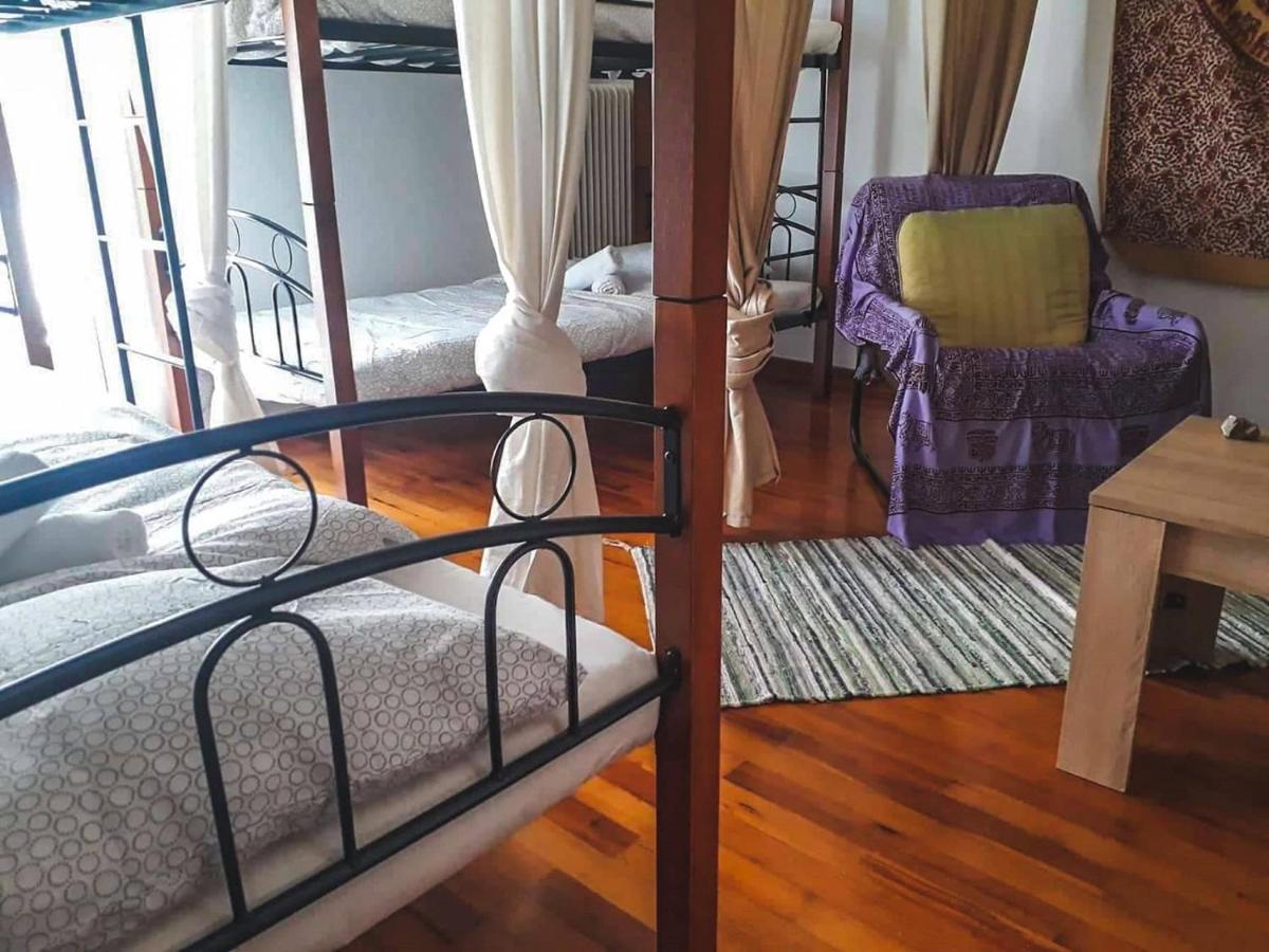 Urban Yoga House Hostel & Retreat ヨアニナ エクステリア 写真
