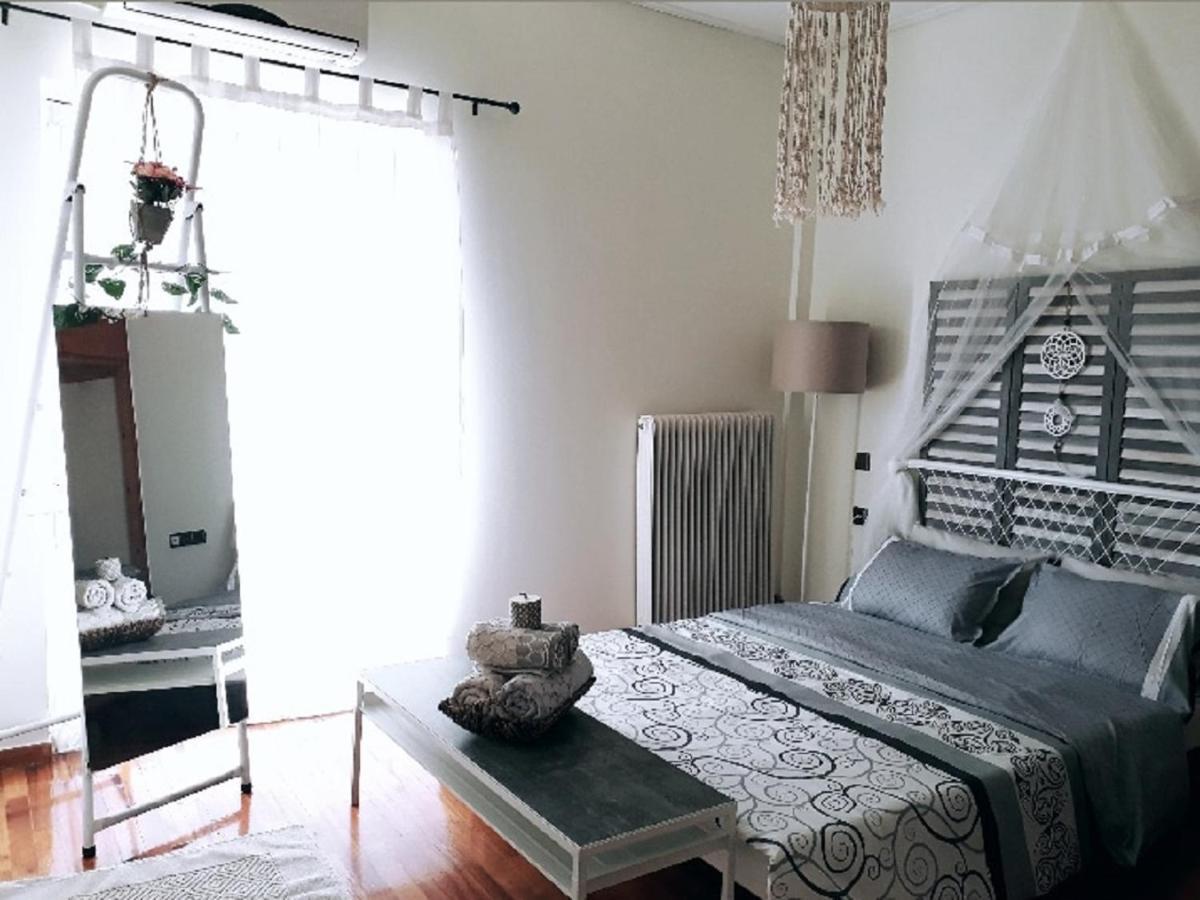 Urban Yoga House Hostel & Retreat ヨアニナ エクステリア 写真