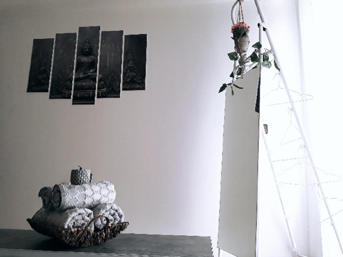 Urban Yoga House Hostel & Retreat ヨアニナ エクステリア 写真