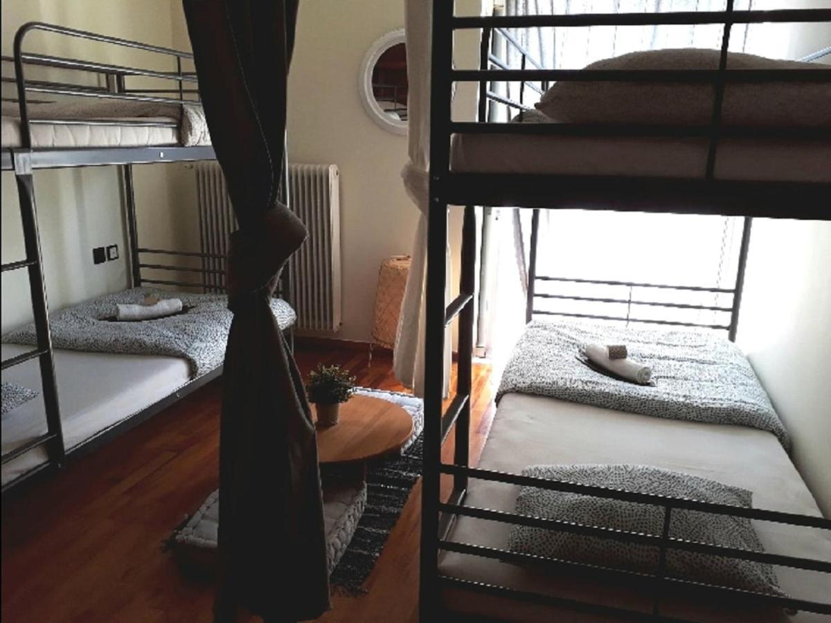 Urban Yoga House Hostel & Retreat ヨアニナ エクステリア 写真