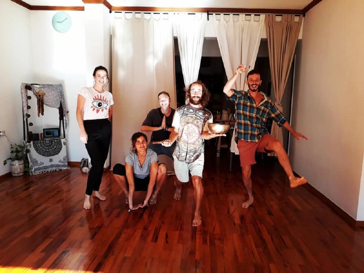 Urban Yoga House Hostel & Retreat ヨアニナ エクステリア 写真